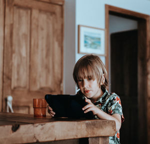 Spielendes Kind: Tencent will Altersnachweis (Foto: Annie Spratt, unsplash.com) Spielendes Kind: Tencent will Altersnachweis (Foto: Annie Spratt, unsplash.com)