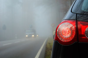 Starker Nebel: Autonome Fahrzeuge haben Probleme (Foto: Rainer Sturm/pixelio.de)