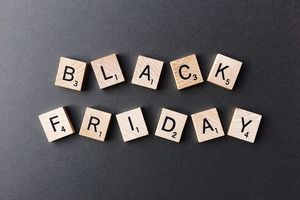 Black Friday: Online-Shopper suchen Angebote (Foto: Wokandapix, pixabay.com)