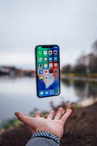 Smartphone: Apps sammeln zu viele Daten (Foto: Neil Soni, unsplash.com)