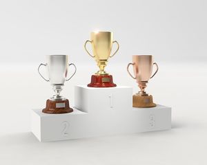 Pokale: Belohnungen motivieren zum Spielen (Foto: qimono, pixabay.com)