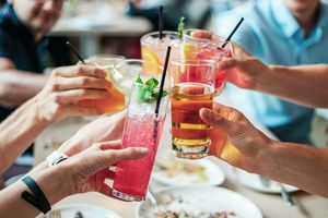 Prost: Kann Durst auf Snapchat machen (Foto: bridgesward, pixabay.com)