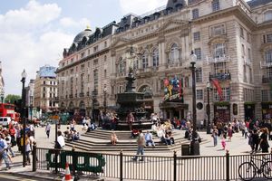 Piccadilly Circus: britische Statistiken oft falsch (Foto: tokamuwi, pixelio.de)