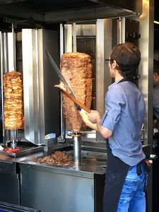 Döner Kebab: Migranten sind gründungsfreudiger (Foto: Takankara, pixabay.com)