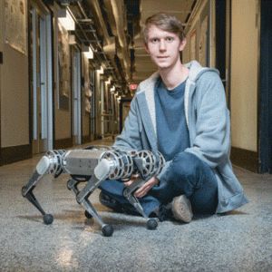 Roboter und Forscher: kleines Gerät für große Tricks (Foto: Bryce Vickmark, MIT)