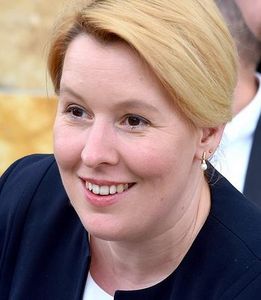 Franziska Giffey: Sanktionen bei Quotenmissachtung (Foto: pixabay.com, weldert)