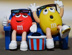 M&M's: Comic-Figuren auf ungesunden Produkten (Foto: pixabay.com, Alexas_Fotos)