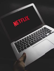 Netflix: Streaming ist vielen zu teuer (Foto: unsplash.com, Viktor Theo)