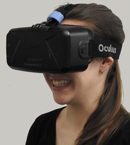 VR-Brille: Immer mehr interessieren sich dafür (Foto: pixabay.com/HammerandTusk)