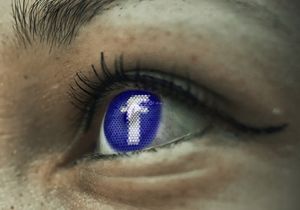 Facebook: Algorithmen finden schädliche Inhalte (Foto: pixabay.com, geralt)