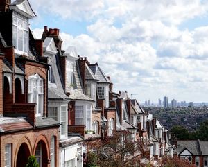 Vorort von London: Hauspreise sinken (Foto: pixabay.com, quicksalanda)