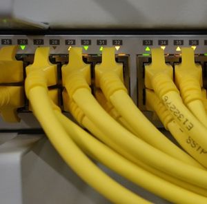 Internet-Anschluss: in Deutschland zu langsam (Foto: pixabay.com, blickpixel)