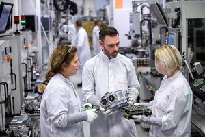 In der Produktion: viele Stellenstreichungen geplant (Foto: continental.de)