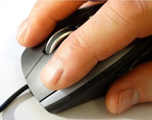 Mausklick: KI warnt vor ködernden Inhalten (Foto: pixabay.com, 422737)