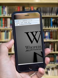 Wikipedia: Inhalte zu Konzernen sind oft veraltet (Foto: geralt, pixabay.com)