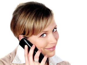 Handy im Alltag: zunehmender Stressfaktor (Foto: Konstantin Gastmann/pixelio.de)