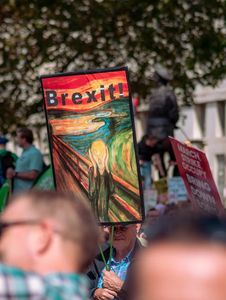 Brexit: Angst vor Schuldenexplosion wächst (Foto: unsplash.com, Fred Moon)
