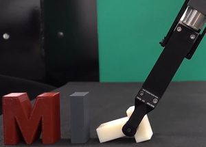 Robo-Arm: Algorithmus beschleunigt Griff (Foto: mit.edu)