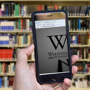 Wikipedia: Links zu digitalen Büchern (Foto: pixabay.com, geralt)