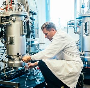 Fermenter an der Dänischen Technischen Universität in Lyngby (Foto: dtu.dk)