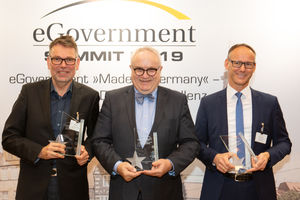 Die Preisträger des eGovernment Summit 2019 (Foto: Gaby Ahnert Eventfotografie)