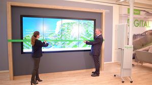 Interaktive Multi-Touch-Wand The VIEW (Foto: Schneider Electric)