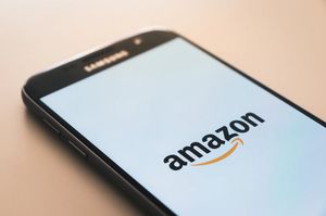 Amazon: Empfehlungen oft manipuliert (Foto: unsplash.com, Christian Wiediger)