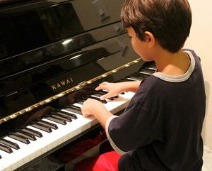 Klavier: Musikunterricht klappt auch im Lockdown (Foto: pixabay.com, nightowl)