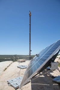 Solar-Sensorturm: Bemerkt verdächtige Grenzübertritte (Foto: CBP)