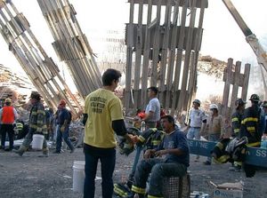 Ehrenamtlicher Scientology-Geistlicher am Ground Zero (Foto: Scientology)