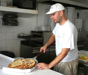 Pizza: Google-Angaben zu kontaktloser Abholung (Foto: pixabay.com, Alterfines)