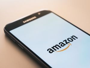 Amazon: Anzeigen sehr profitabel (Foto: unsplash.com, Christian Wiediger)