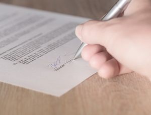 Ungewollte Verträge kosten Verbraucher 170 Euro pro Jahr