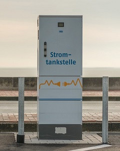 Strom tanken: mit neuen Akkus extra flott (Foto: AKrebs60, pixabay.com)