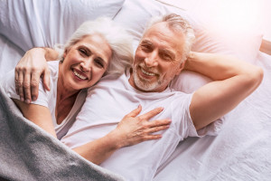 Älteres Paar: Hoffnung auf mehr Lust (Foto: pixabay.com, Brandon Roberts)