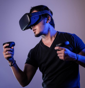 Oculus Quest: Zugang zum Facebook Messenger (Foto: unsplash.com, Minh Pham)