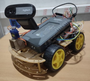 Prototyp des Roboters (Foto: vrsiddhartha.ac, Krishna, Mani Babu, Prudhvi Raj)