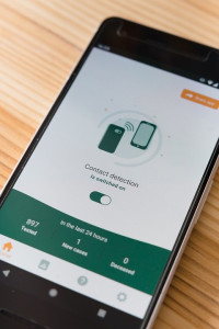 Tracing-App: gefährdet häufig die IT-Sicherheit (Foto: viarami, pixabay.com)