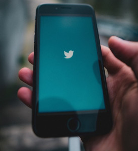 Twitter: Tweet in fünf Sekunden zurücknehmen (Foto: unsplash.com, Christian Lue)