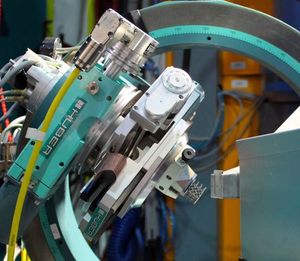 Bauteil am Neutroneninstrument in Messposition (Foto: bam.de, Tobias Fritsch)