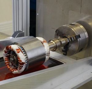 Mit Harzen überzogene Kupferkabel in neuen Elektromotoren (Foto: ELANTAS) Mit Harzen überzogene Kupferkabel in neuen Elektromotoren (Foto: ELANTAS)