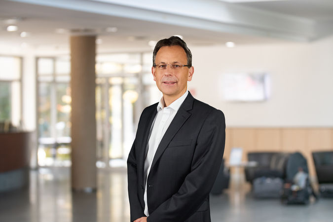 Dr. Werner Langhans, MBA