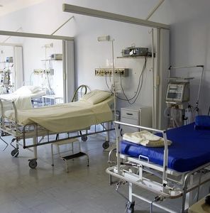 Krankenzimmer: deutsche Spitäler oft am Limit (Foto: pixabay.com, 1662222)