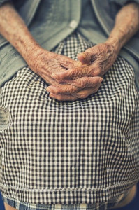 Frau: auf geistigen Verfall folgt Knochenschwund (Foto: Free-Photo, pixabay.com)