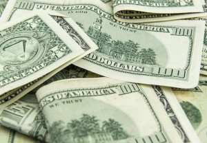 Geldhaufen: Rekord bei Cash-Beständen (Foto: pixabay.com, FilipFilipovic)
