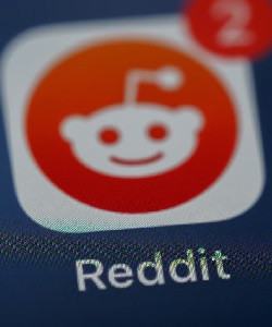 Reddit: Portal verteidigt COVID-