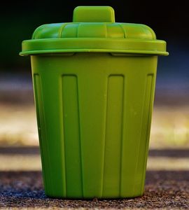 Mülltonne: Umverpackungen sind vermeidbar (Foto: pixabay.com, Alexas_Fotos)