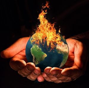 Welt am Abgrund: Klimawandel als Herausforderung (Foto: pixabay.com, CristianIS)