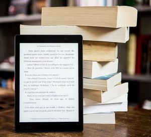 E-Book versus Bücher: Beides wird gemocht (Foto: Perfecto_Capucine, pixabay.com)