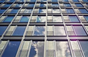 Fenster der Zukunft regulieren Wärmefluss (Fotro: Michael Gaida, pixabay.com)